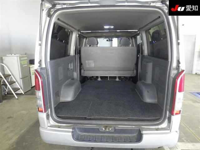 TOYOTA REGIUS ACE