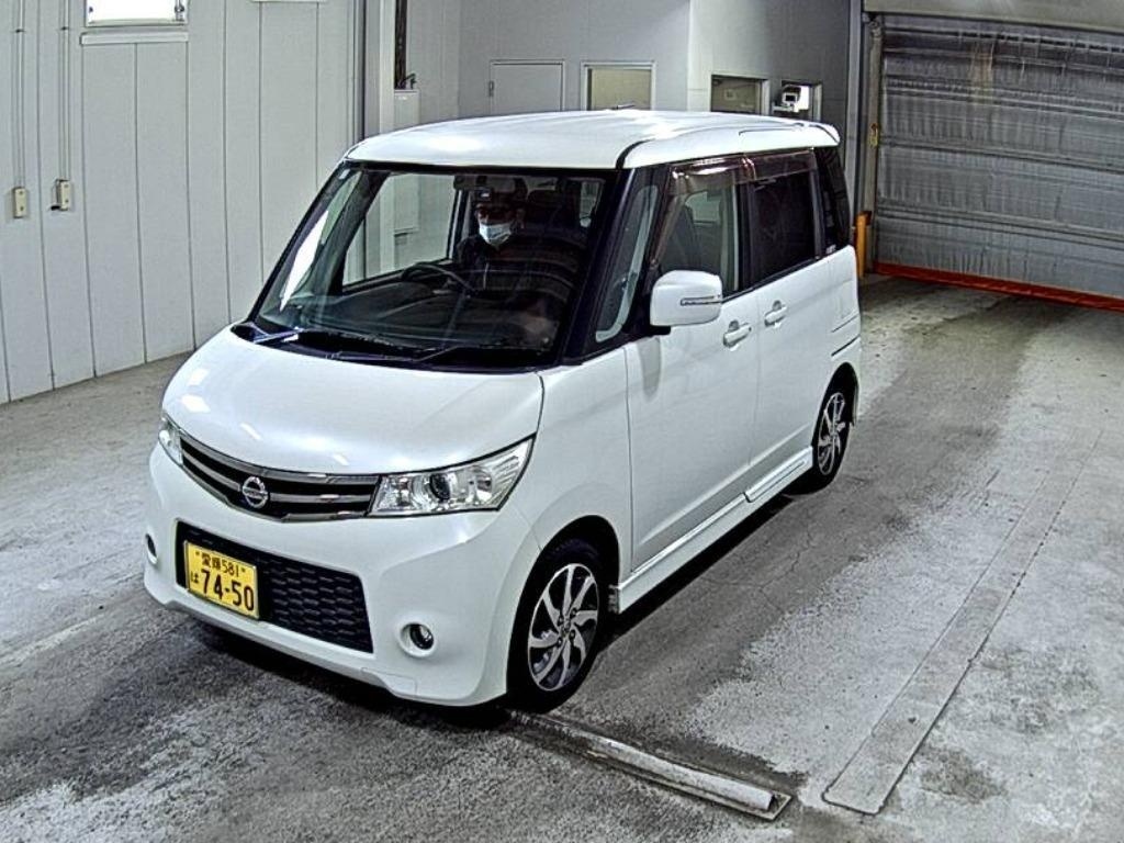 NISSAN ROOX