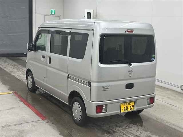 NISSAN NV100 CLIPPER