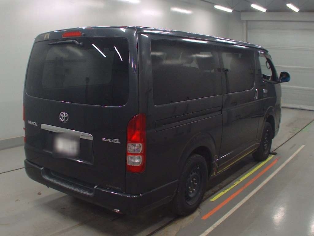 TOYOTA REGIUS ACE