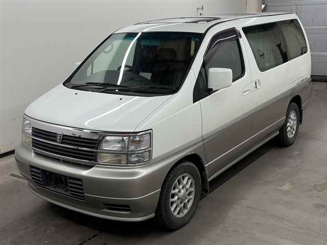 NISSAN ELGRAND