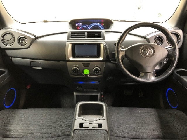 TOYOTA BB