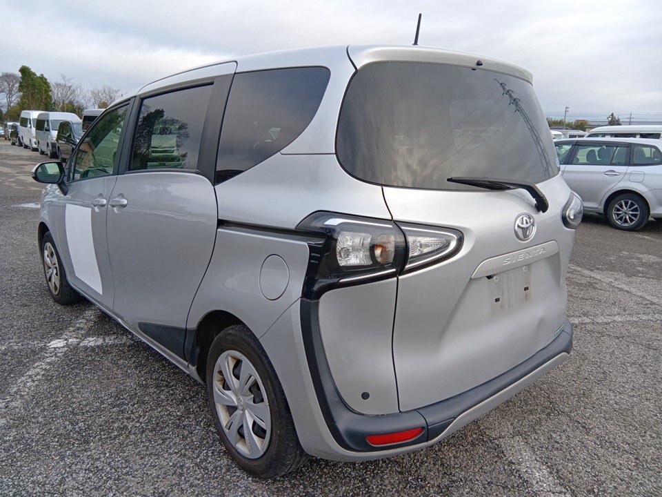 TOYOTA SIENTA