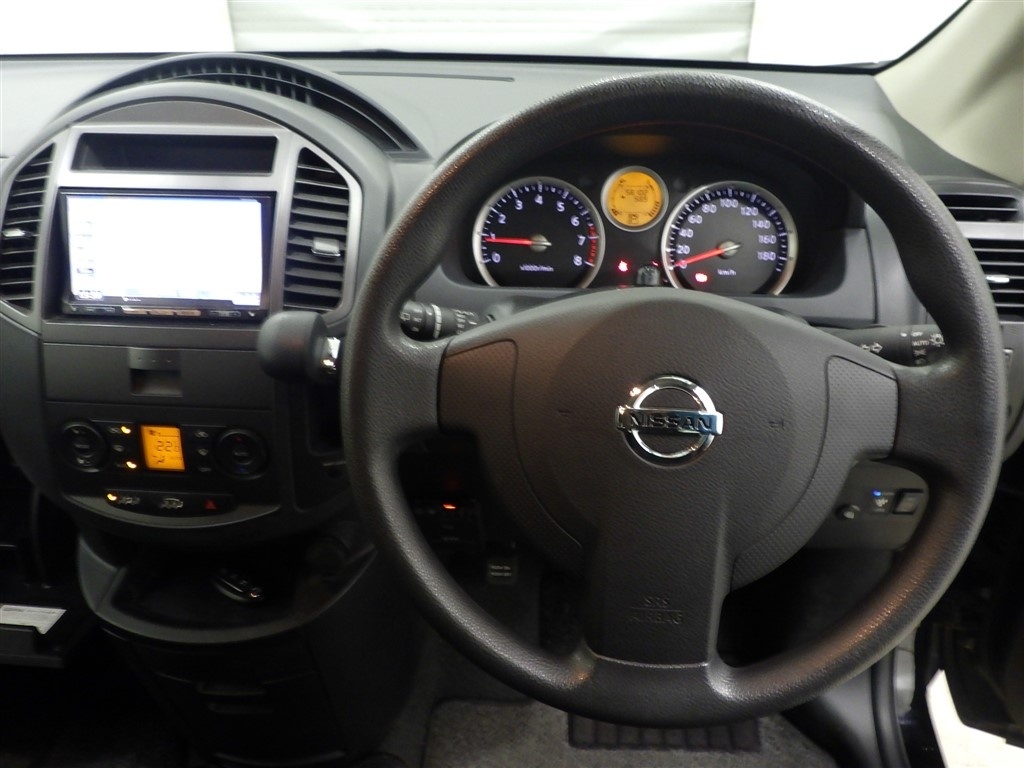 NISSAN LAFESTA