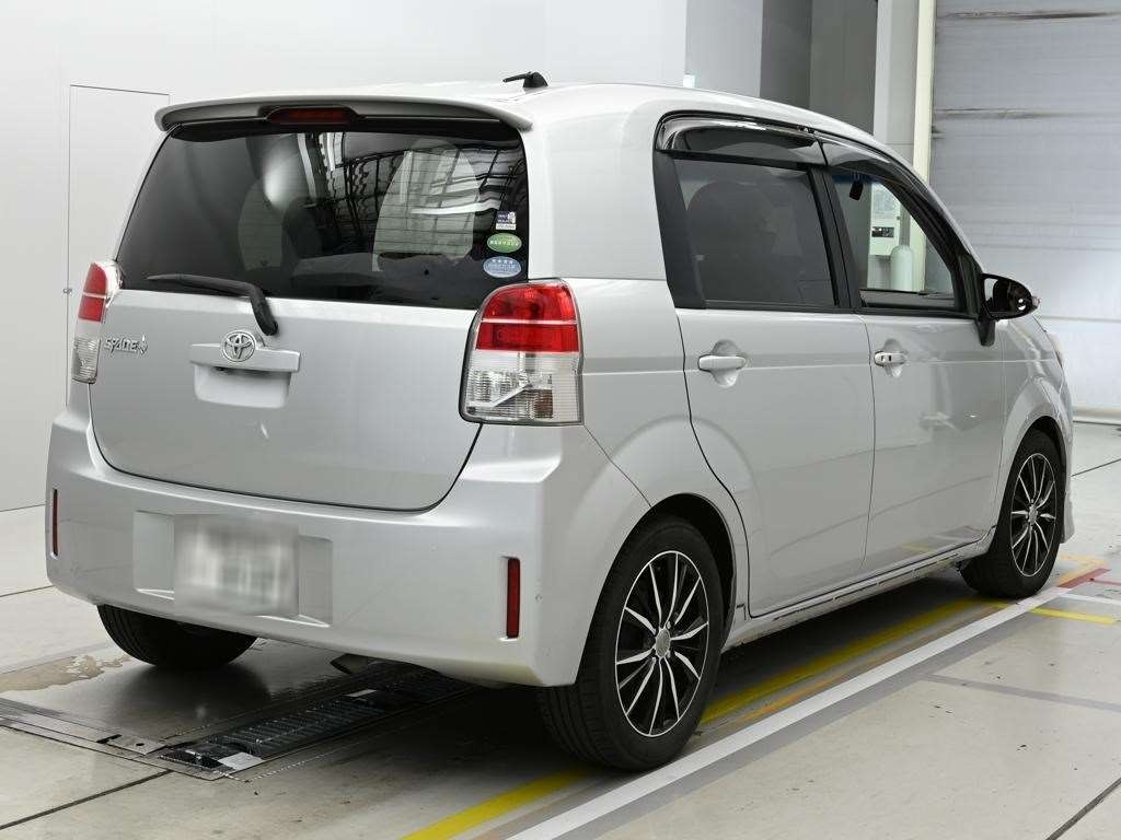 TOYOTA SPADE