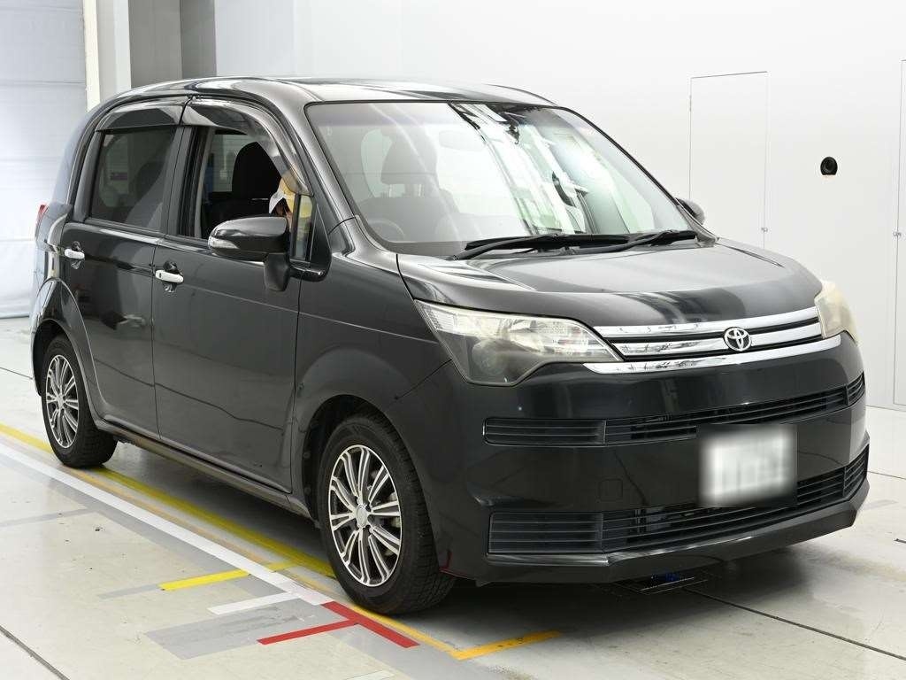 TOYOTA SPADE