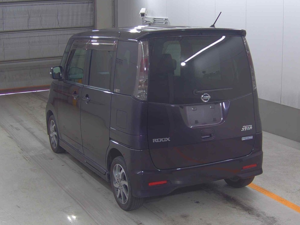 NISSAN ROOX