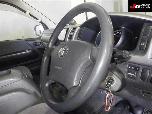 TOYOTA REGIUS ACE