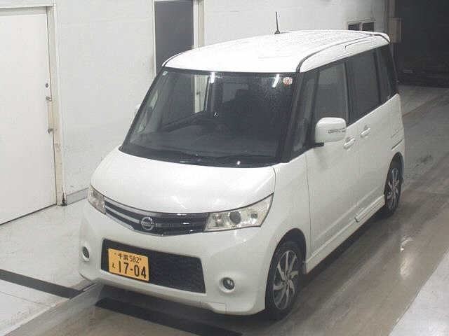 NISSAN ROOX
