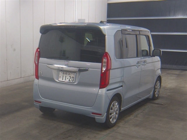 HONDA N-BOX