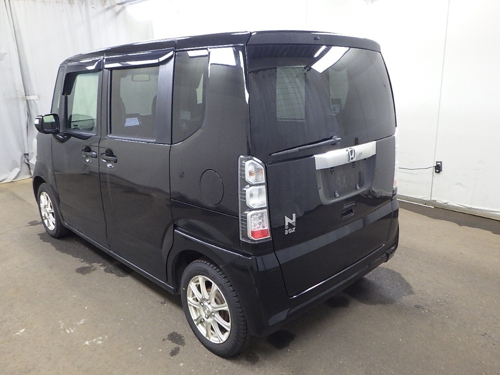 HONDA N-BOX