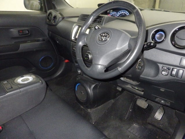 TOYOTA BB