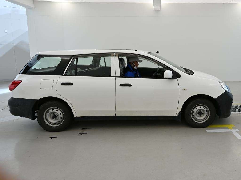 NISSAN AD