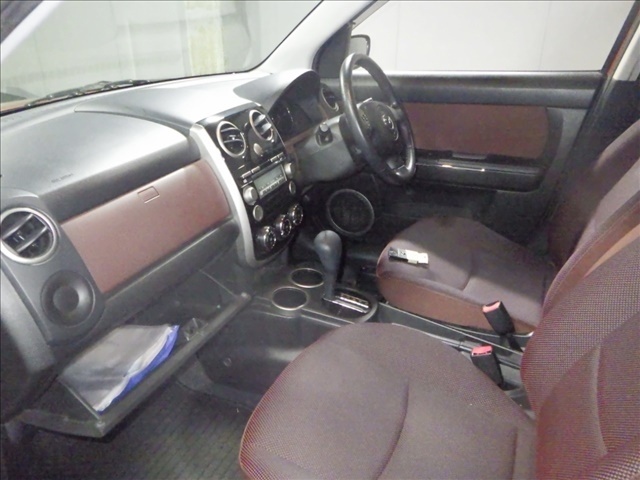 MAZDA VERISA