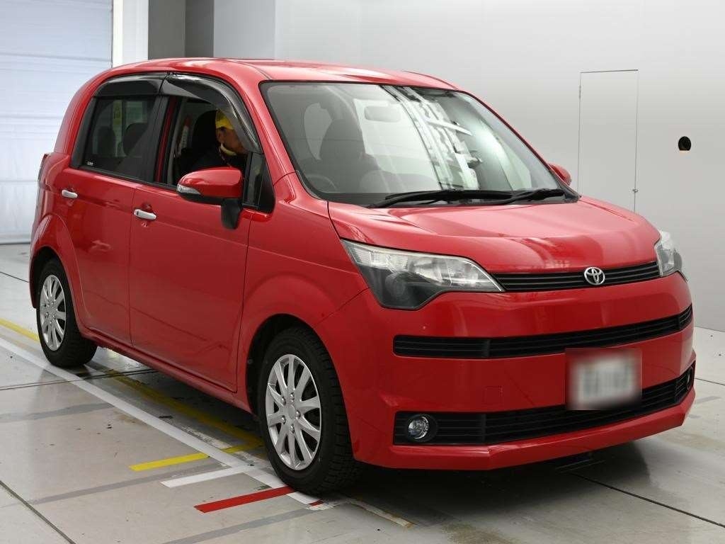 TOYOTA SPADE