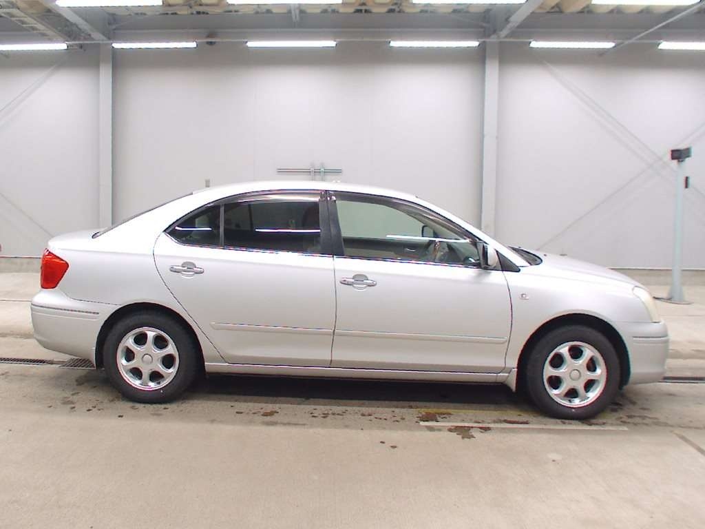 TOYOTA PREMIO
