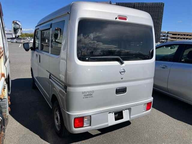 NISSAN NV100 CLIPPER