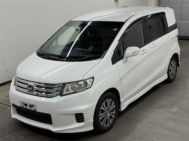 HONDA FREED SPIKE