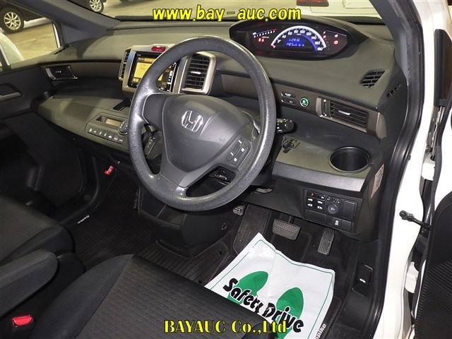 HONDA FREED SPIKE