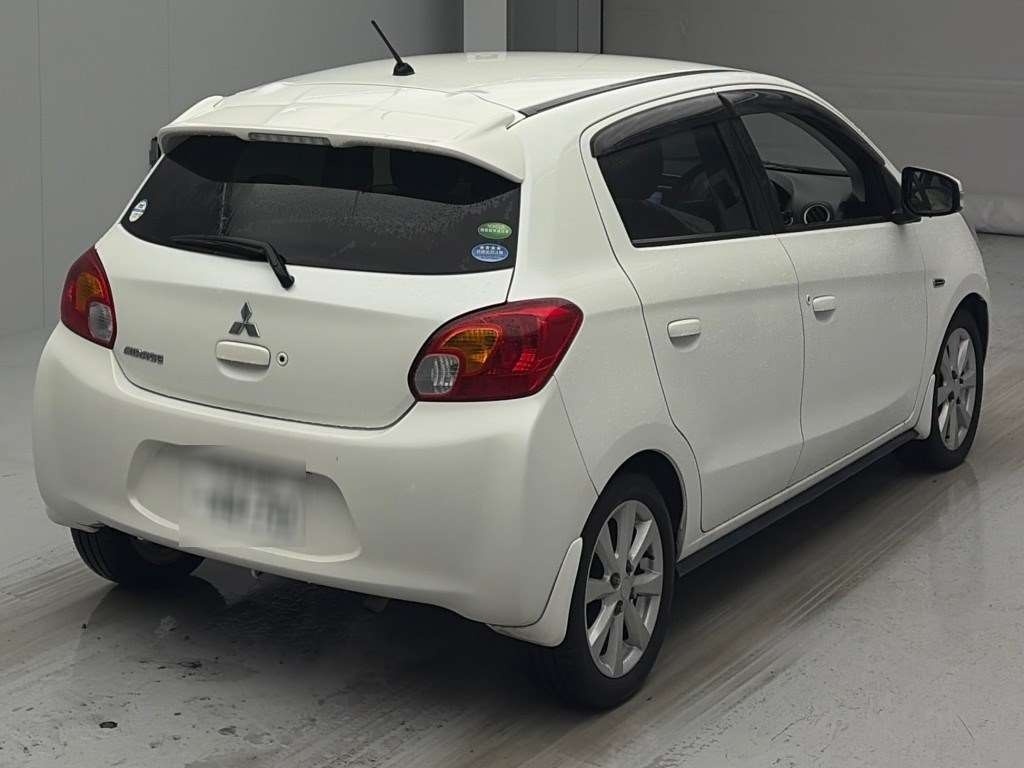 MITSUBISHI MIRAGE