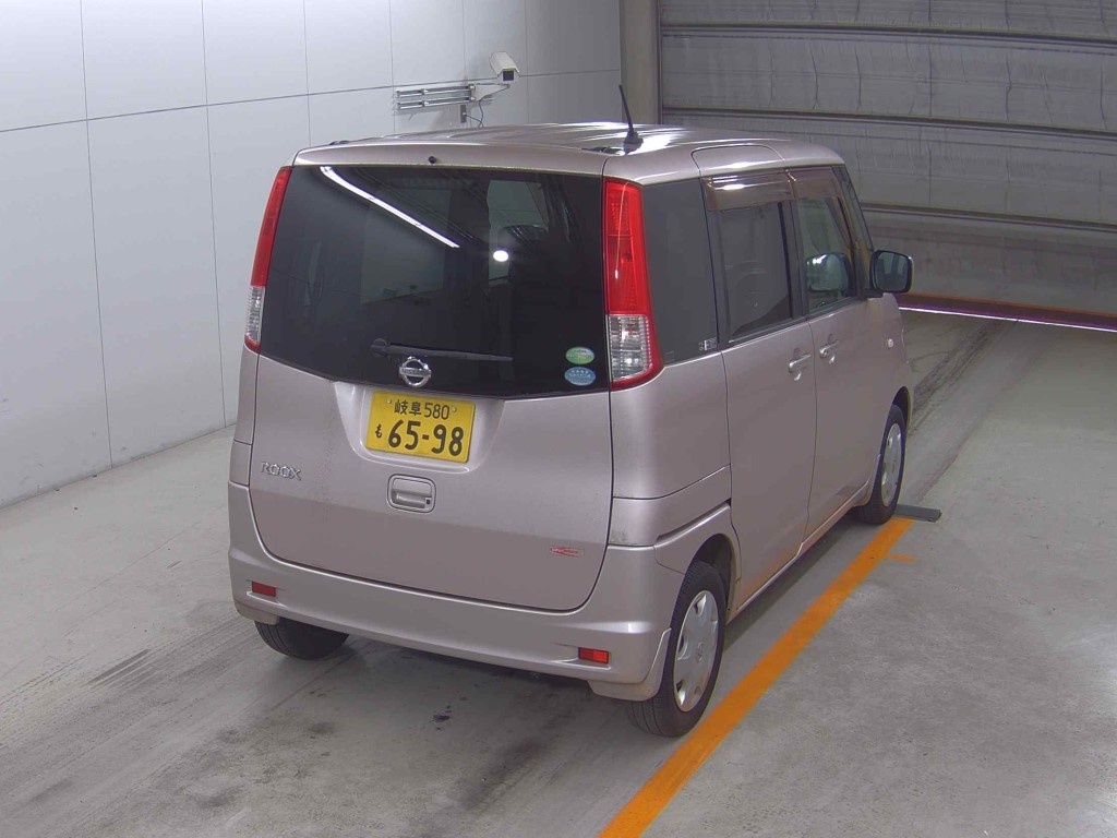 NISSAN ROOX