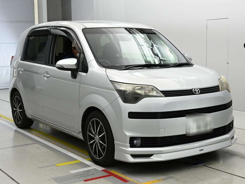 TOYOTA SPADE