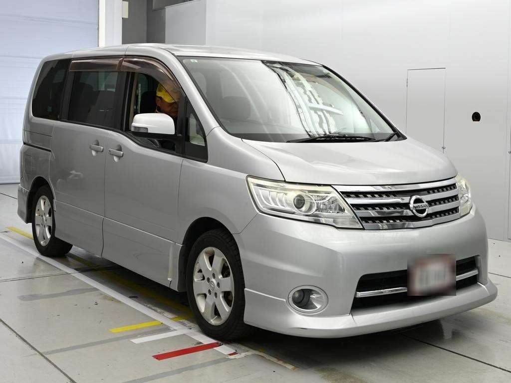 NISSAN SERENA