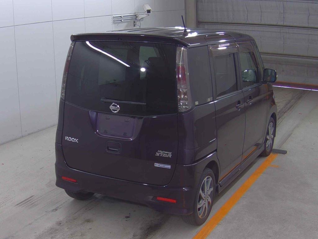 NISSAN ROOX