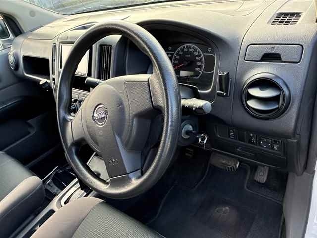NISSAN AD