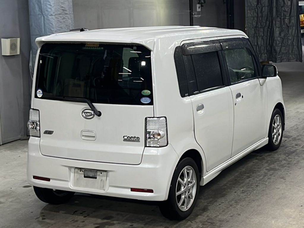 DAIHATSU MOVE CONTE