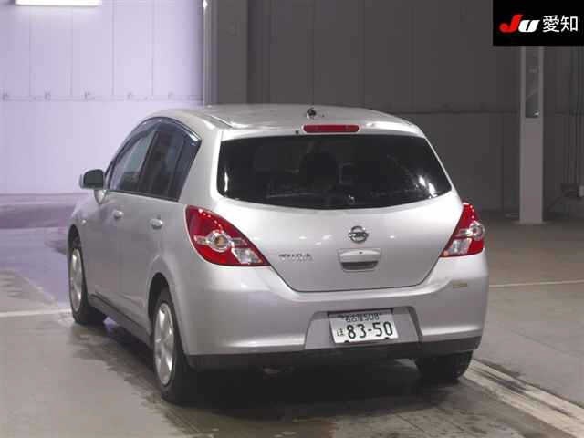 NISSAN TIIDA
