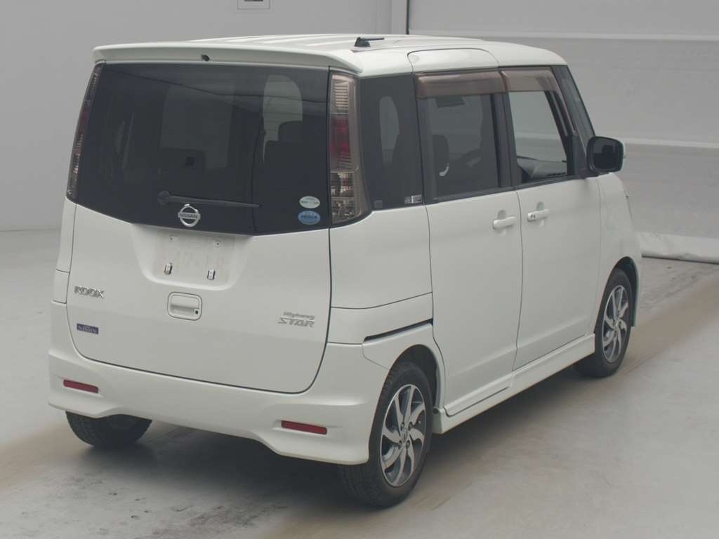 NISSAN ROOX
