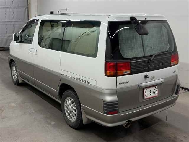 NISSAN ELGRAND