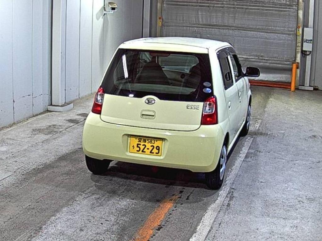 DAIHATSU ESSE