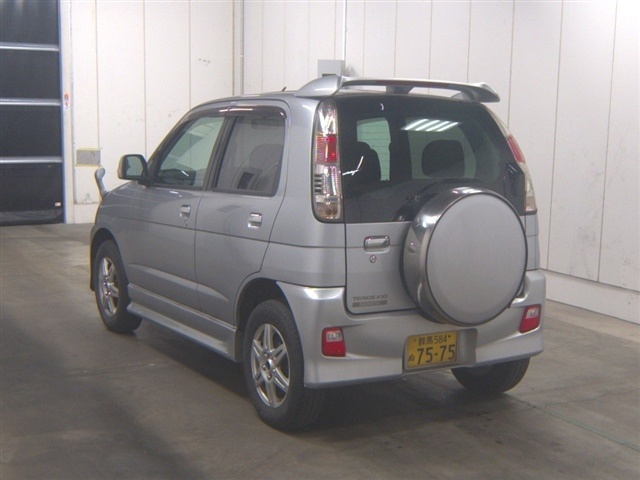 DAIHATSU TERIOS KID