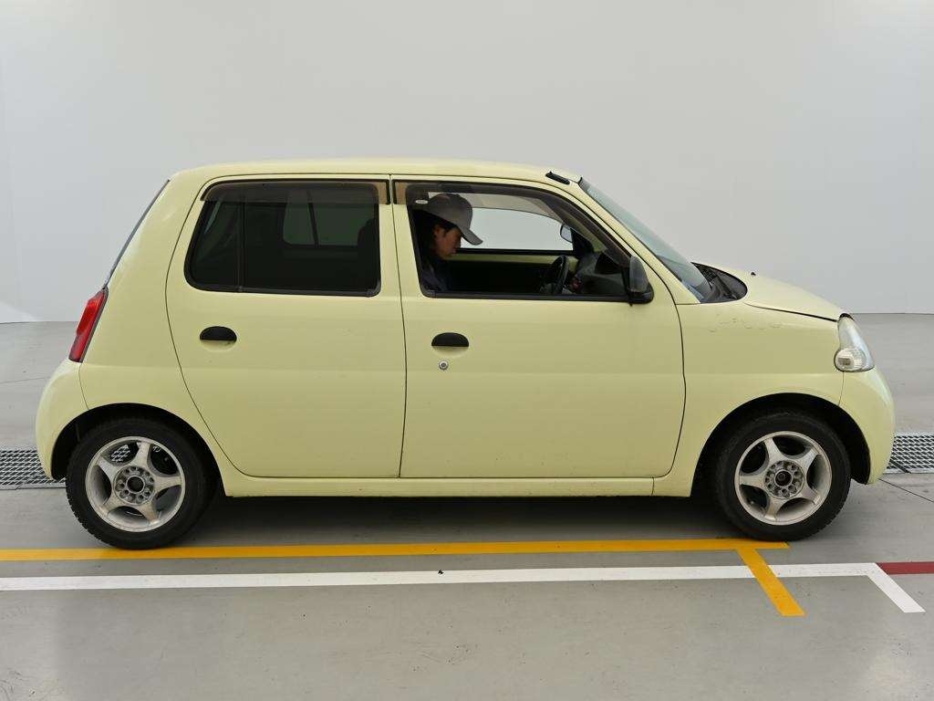 DAIHATSU ESSE