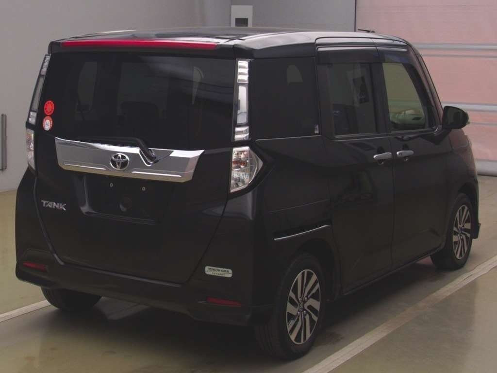 TOYOTA TANK