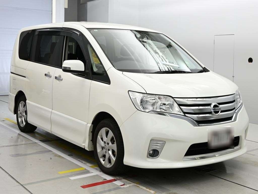 NISSAN SERENA