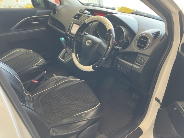 NISSAN LAFESTA