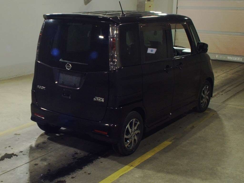 NISSAN ROOX