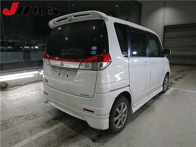 MITSUBISHI DELICA D:2