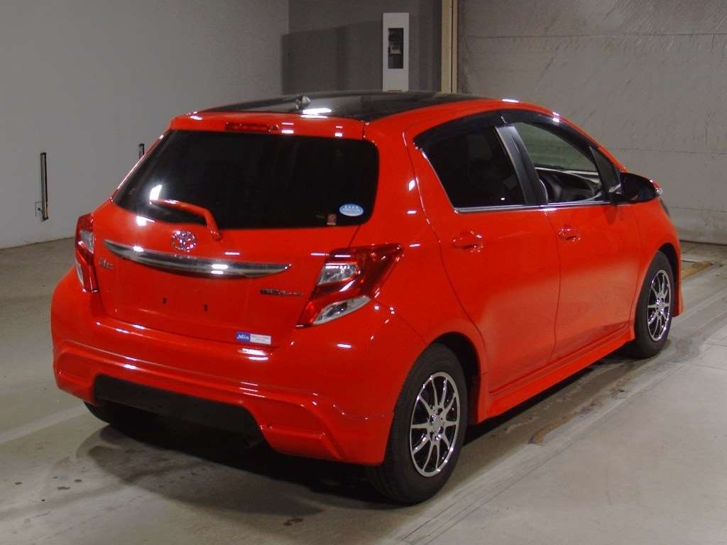 TOYOTA VITZ