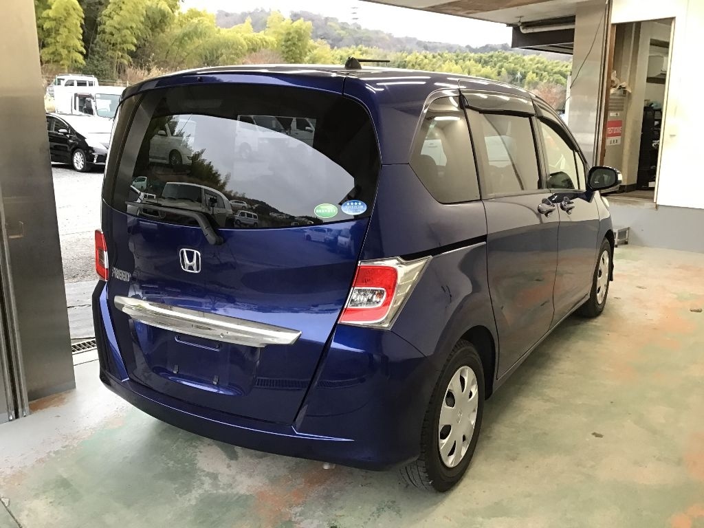 HONDA FREED