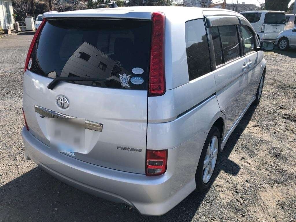 TOYOTA ISIS