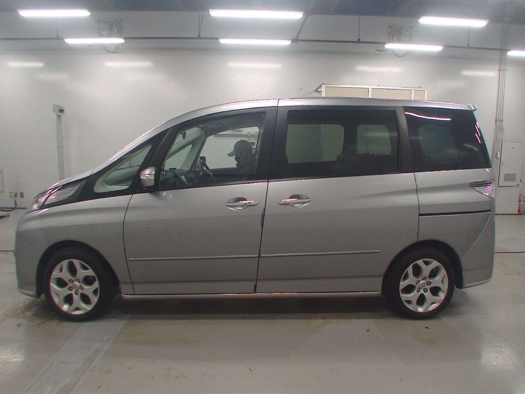 MAZDA BIANTE