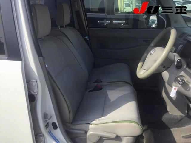 TOYOTA PIXIS SPACE