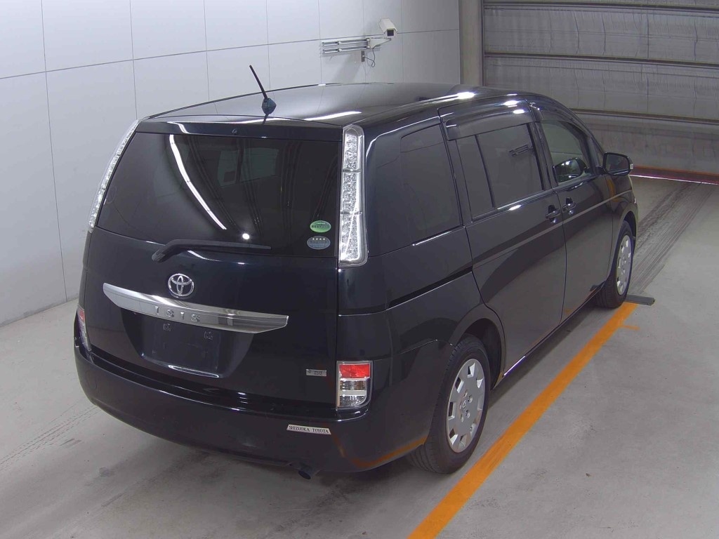 TOYOTA ISIS
