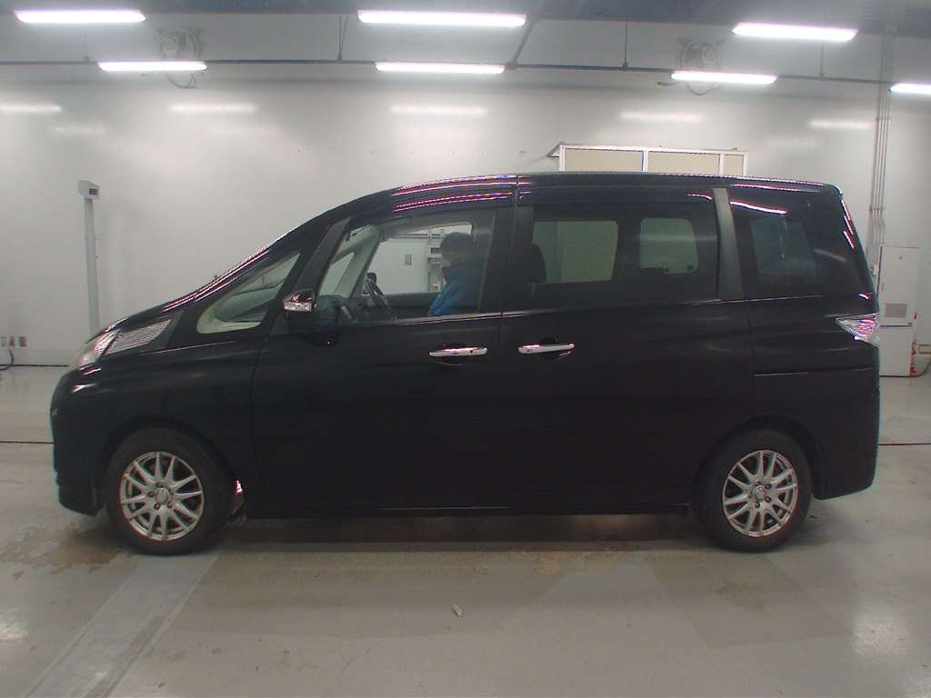 MAZDA BIANTE