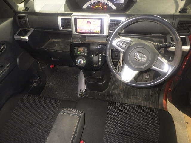 DAIHATSU WAKE