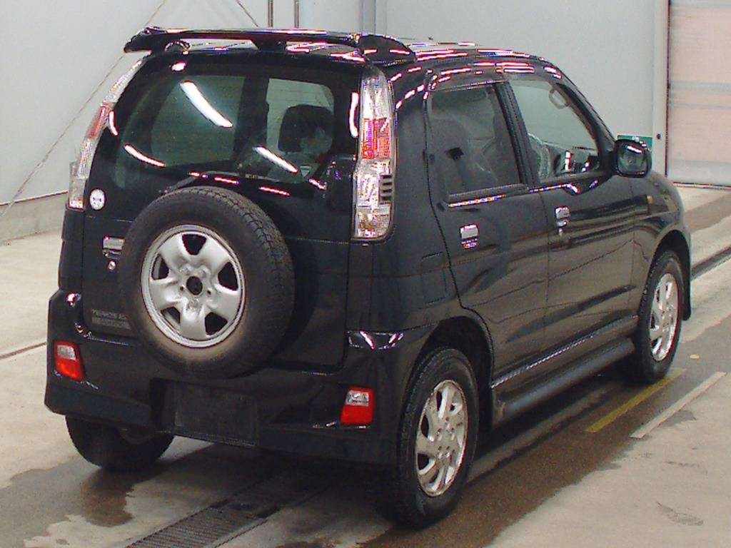 DAIHATSU TERIOS KID